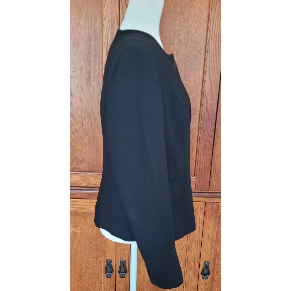 Pendleton Women's Sz 12P Black Button Up Classic Structured‎ Minimalist Jacket